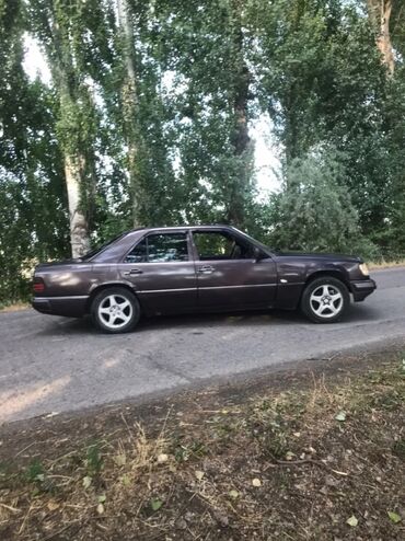 запчасти опель омега б: Mercedes-Benz E-Class: 1993 г., 2.3 л, Механика, Газ, Седан