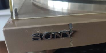 musiqi mərkəzi: Sony PS-LX4 – bu, sadəcə vinil çalıcı deyil. Bu, 1970–80-ci illərin