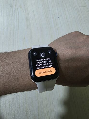 Apple Watch: Apple Watch 6 44mm Blue Aluminium состояние отличное зарядка в