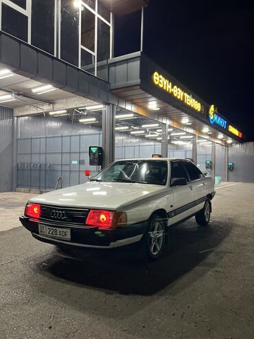 продаю машину требуется ремонт двигателя: Audi 100: 1990 г., 1.8 л, Механика, Бензин, Седан