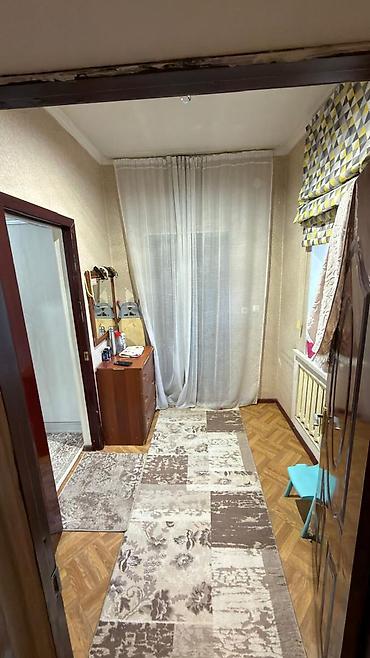 продю: Полдома в районе Аламединского рынка. Площадь участка: 3 сотки — 10
