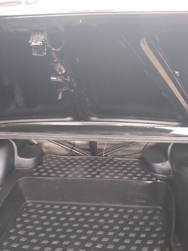 VAZ (LADA): VAZ (LADA) : 1.7 l | Sedan — 10