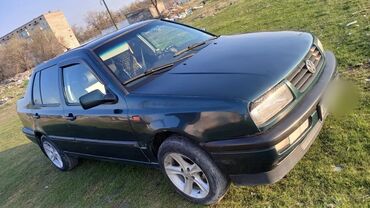 volkswagen polo: Volkswagen Vento: 1995 г., 1.8 л, Механика, Бензин, Седан