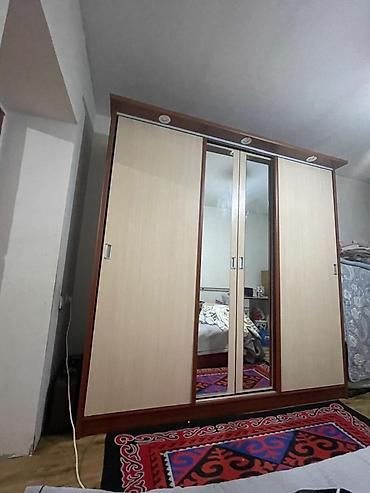 письменый стол: Шкаф-купе с зеркалом и подсветкой - Тип: трёхдверный шкаф-купе - — 1