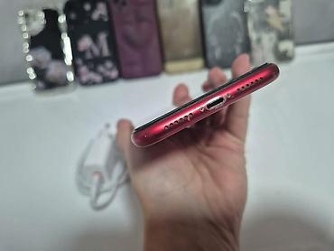 Apple iPhone: Apple iPhone 11, 64 GB, crvene boje (PRODUCT RED) Karakteristike: - — 2