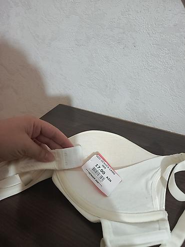 alt paltarları: Byusqalter süd verən analar üçün. Yeni qalıb etiketi üzərindədi — 9