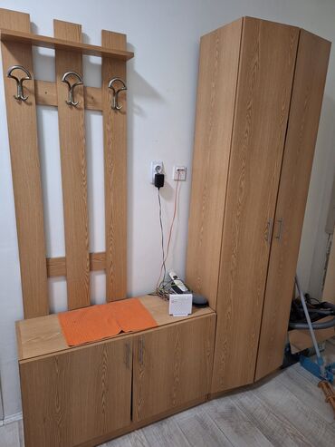 Wardrobes: Plywood, color - Brown, Used