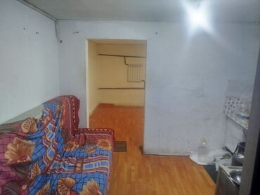 на ночь дом: 20 кв. м, 1 бөлмө, Унаа токтотуучу жай, Жертөлө, ороо, Забор, тосулган