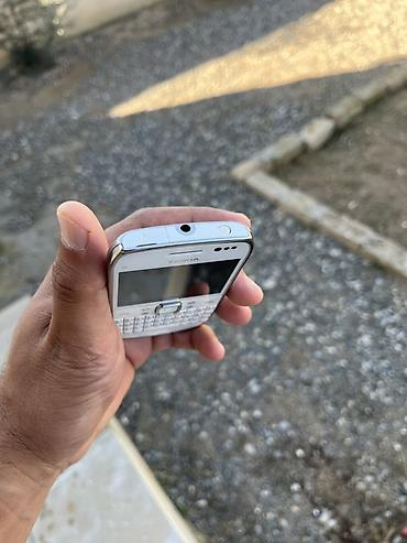 telefon akse: Nokia E6, rəng - Ağ, Düyməli — 3
