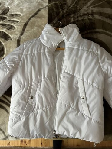 Kurtkalar: Qışlıq üst geyimlər dəsti Zara palto 50 azn Boz balonka 30 azn Xaki — 6