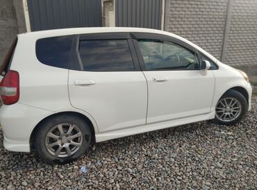 авто с последующим выкупом фит: Honda Fit: 2003 г., 1.5 л, Вариатор, Бензин, Хэтчбэк