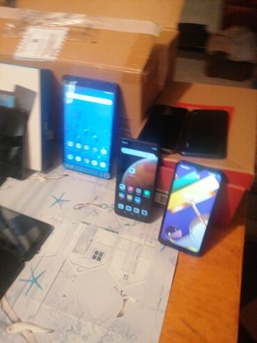 Tableti: Novi ali kada tableti dva komada 50 EUR poseduje kartice redmia 9 50 na lalafo.rs — 19 Tableti: Novi ali kada tableti dva komada 50 EUR poseduje kartice redmia 9 50 — 19