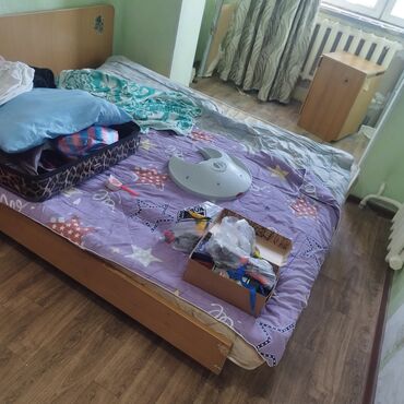 Двуспальные кровати: Двуспальная кровать, Б/у, С матрасом, Другой материал, длина - 210 см at lalafo.kg Двуспальные кровати: Двуспальная кровать, Б/у, С матрасом, Другой материал, длина - 210 см