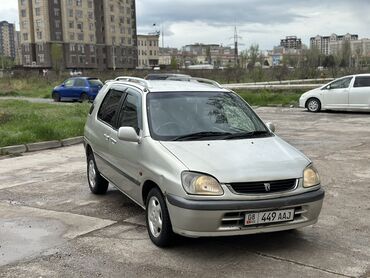 Toyota: Toyota Raum: 2000 г., 1.5 л, Автомат, Бензин, Хэтчбэк