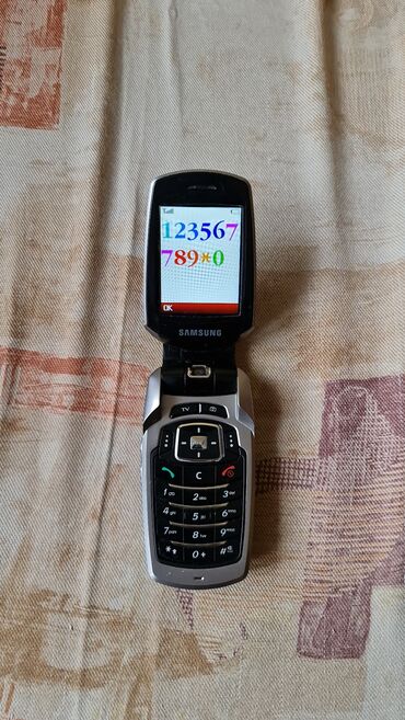 Samsung: Samsung P900, bоја - Siva, Na preklapanje — 5