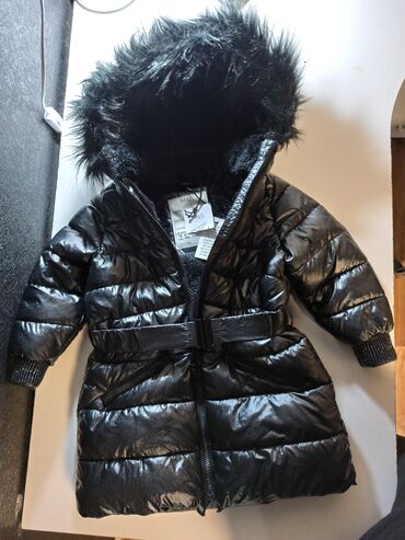 мужская зимняя куртка: Новая зимняя куртка английской фирмы, Mark and Spencer Черная с