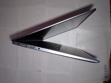 Huawei: Huawei noutbuk - Brend: Huawei - Korpus rəngi: boz (Space Gray — 7