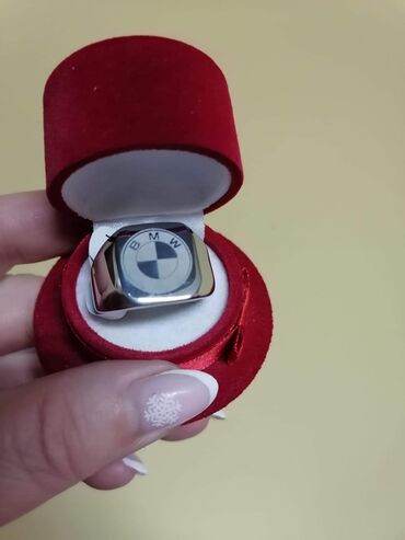 Prstenje: Vel:13
Cena:1000din — 13