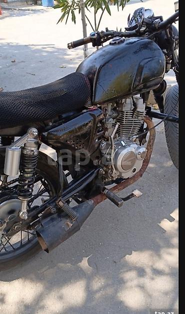 Мотоциклы: Kafe-reyser üslubunda yığılmış yol motosikleti - Çərçivə: boru tipli — 6