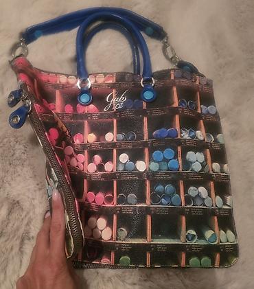 Torbe: GABS kožna torba. prelepa, šarena, ima zip celom dužinom i širinom — 7