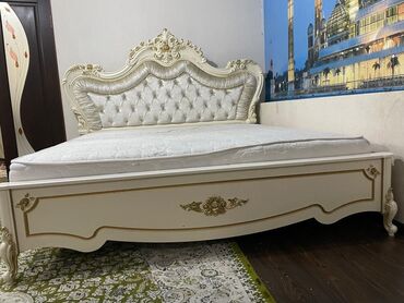 Спальные гарнитуры: Спальный гарнитур, Б/у, Двуспальная кровать, Шкаф, Тумба, Белоруссия, Самовывоз, цвет - Белый