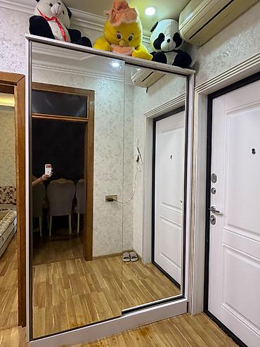 paltar skafı: İşlənmiş, 2 qapılı, Təkərli, Ağ, Taxta, Kupe, Düz dolab — 2