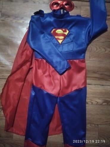 кастюмы детские: Костюм супермена напрокат,качество Турция на 4-5 л