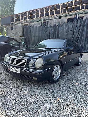 шильдик amg: Mercedes-Benz E-Class: 1999 г., 2.4 л, Кол менен иштөөчү, Бензин, Седан — 4