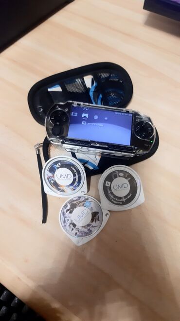 psp 3003: PlayStation Portable •Приставка почти что новая •Полный комплект