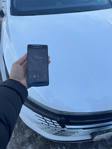 Vertu: Vertu Signature Touch, rəng - Mavi, İki sim kartlı — 8