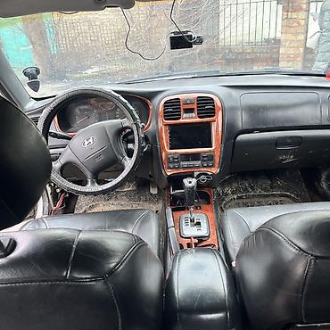 Hyundai: Hyundai Sonata: 2003 г., Седан — 8