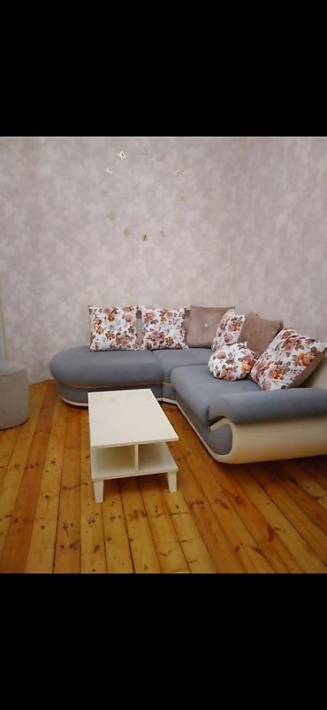 Künc divan 130 AZN. ölçü 2.20×1.85 . Uzlukde verilir. Ancaq
