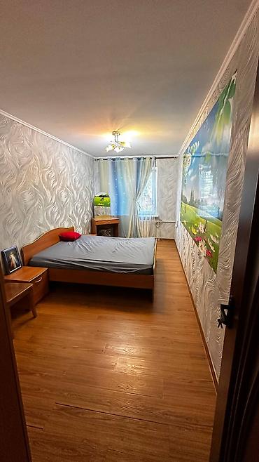 4 ком квартира: 3 х‑комнатная квартира с балконом,полностью укомплектованная мебелью и — 7