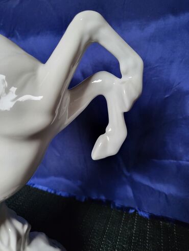 Ostali kućni dekor: Porcelanki veci nov,vintaz konj. Porcelanski konj,nov. sve na — 6