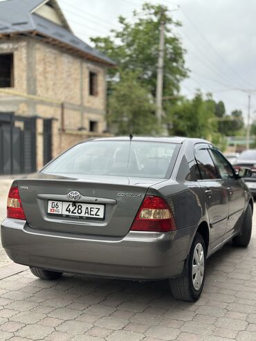 салон субару: Toyota Corolla: 2003 г., 1.6 л, Механика, Бензин, Седан