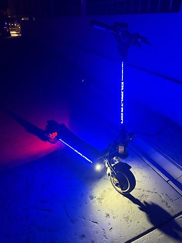 tom: Električni trotinet Dualtron sa RGB osvetljenjem orednja guma izduvala — 4