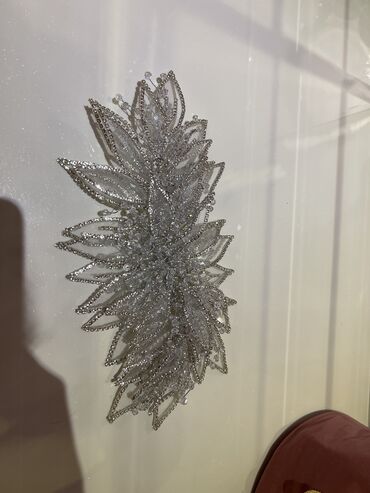 Şəxsi əşyalar: Sac aksesuari ilyas agami’de hazirlatdirmiwam. swarovski gawlarla at lalafo.az Şəxsi əşyalar: Sac aksesuari ilyas agami’de hazirlatdirmiwam. swarovski gawlarla