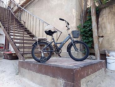 3 tekerli velosiped type 1: Uşaq üçün velosiped satılır. Şəkillərdə göründüyü kimi, velosiped — 4