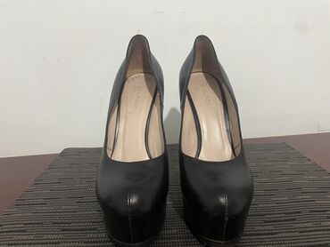 Tuflilər: Tuflilər, Ölçü: 39, rəng - Qara, İşlənmiş -da lalafo.az — 15 Tuflilər: Tuflilər, Ölçü: 39, rəng - Qara, İşlənmiş — 15