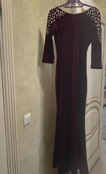 вечернее платье золотого цвета: Вечернее платье, Русалка, Длинная модель, Бархат, С рукавами, M (EU 38)