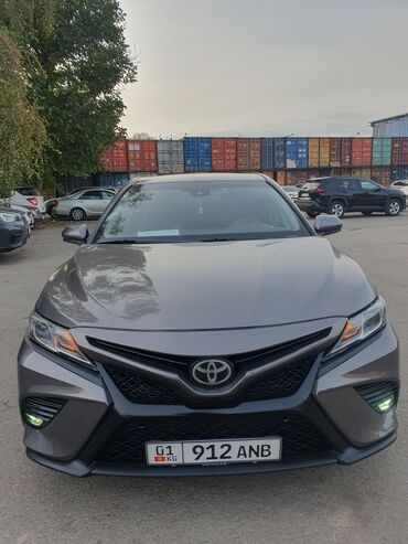 тайота комри: Toyota Camry: 2018 г., 2.5 л, Бензин, Седан