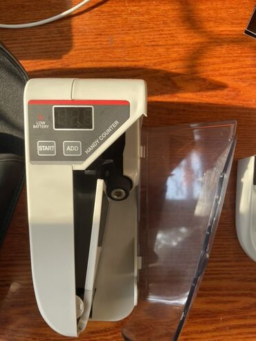 сканеры планшетно протяжный: Портативный счетчик банкнот Handy Counter — это компактное устройство