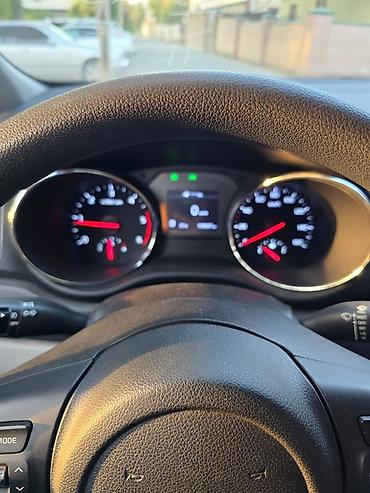 mini v: Kia Carnival: 2020 г., Автомат, Минивэн — 1