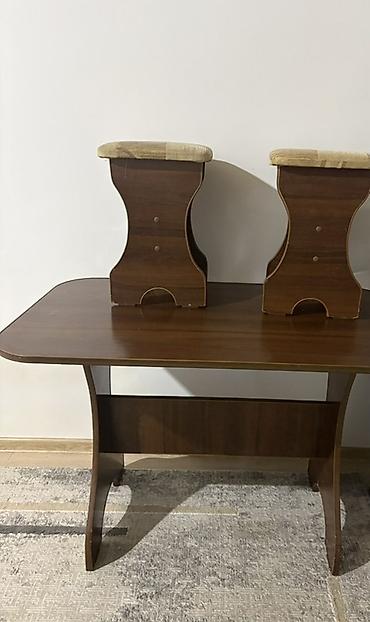 study table: Б/у состояние хорошее Обеденная группа из массива/ЛДСП в оттенке — 1
