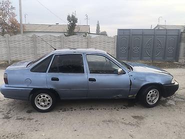 веселящий газ: Daewoo Nexia: 1997 г., Механика, Бензин, Седан — 3