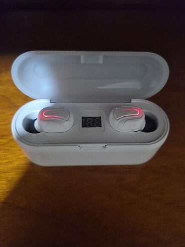 qulaqciqlar ucuz: Simsiz Bluetooth qulaqlıq dəsti – şarj qutusu ilə F9 TWS - Rəng: ağ - — 1