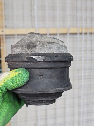 Подушки мотора: Подушка мотора Mercedes-Benz 2000 г., Б/у, Оригинал, Германия — 14