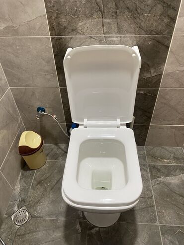 Cмесители для душа: Məhsul: İki hissəli kombo unitaz (sarnıçlı) - Rəng: Ağ - Material