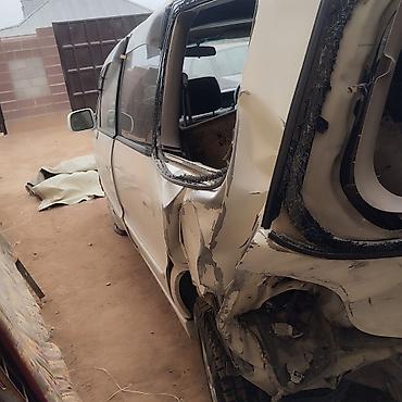 Другие детали кузова: Разбор Хонда Одиссей аварийная год 98 матор каропка жакшы салон таза — 7