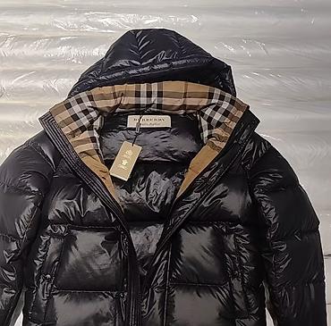 одежди: Пуховик Burberry с капюшоном, черный - Материал верха: глянцевая — 1